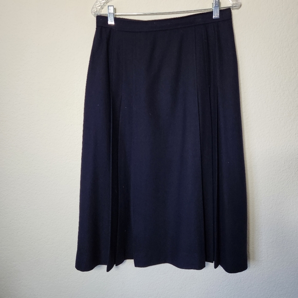 Evan Picone Dresses & Skirts - Vintage Evan-Picone ILGWU Navy Blue Wool Blend Pleated Skirt Made in USA Size 16